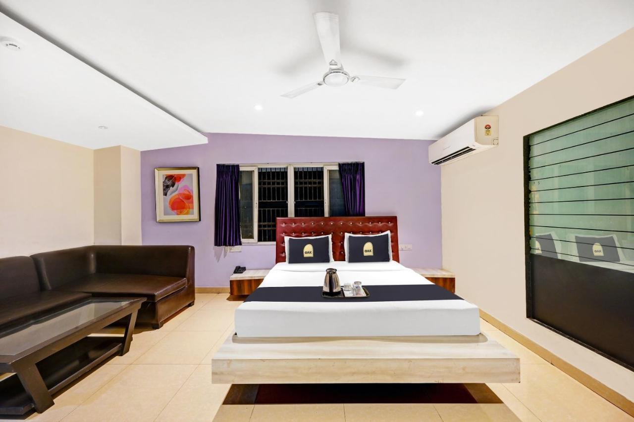 Townhouse Oak Pentagon Residency Hotel Бхубанешвар Екстериор снимка
