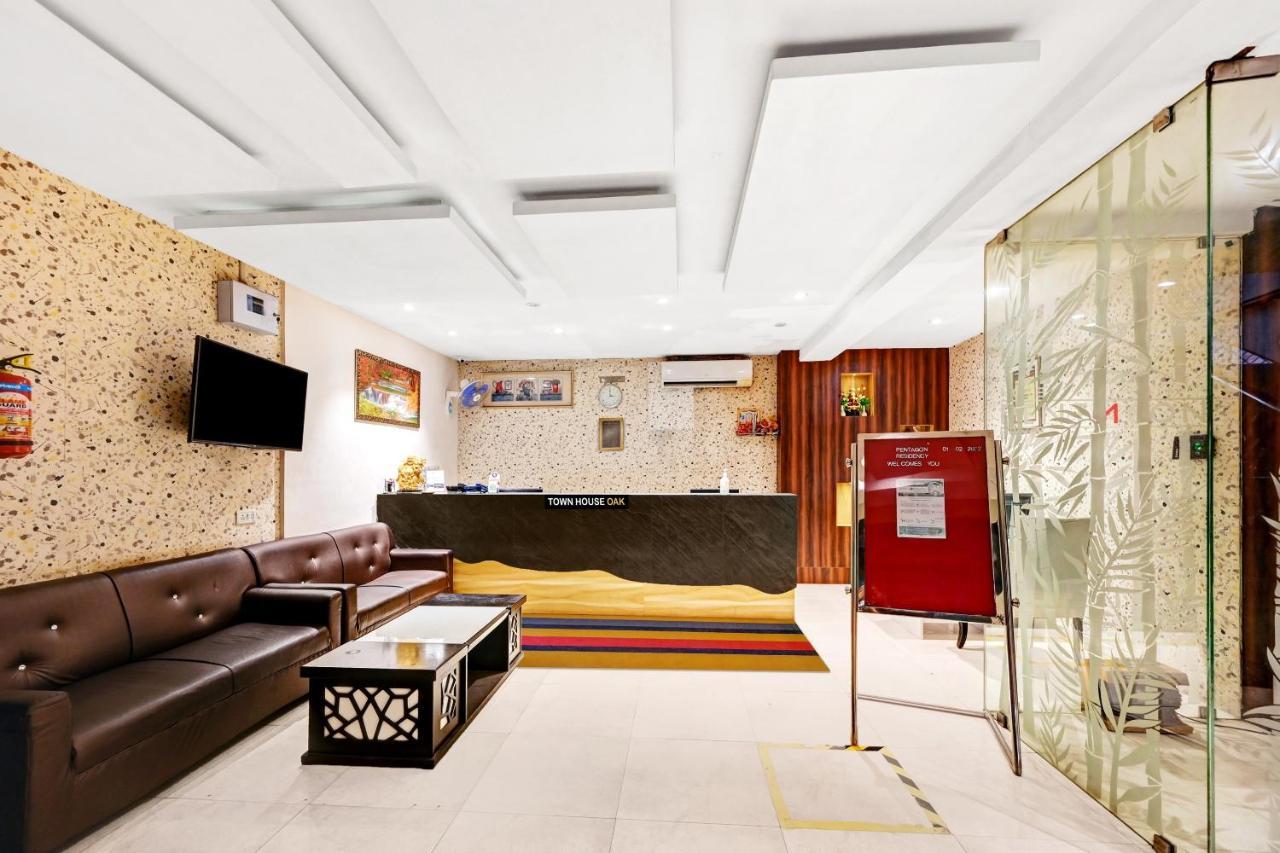 Townhouse Oak Pentagon Residency Hotel Бхубанешвар Екстериор снимка