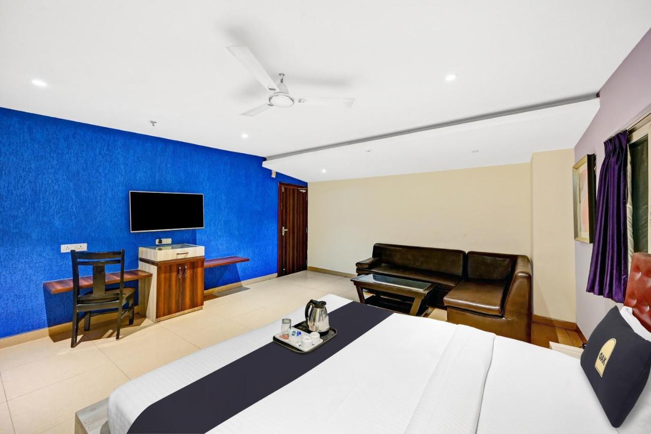 Townhouse Oak Pentagon Residency Hotel Бхубанешвар Екстериор снимка