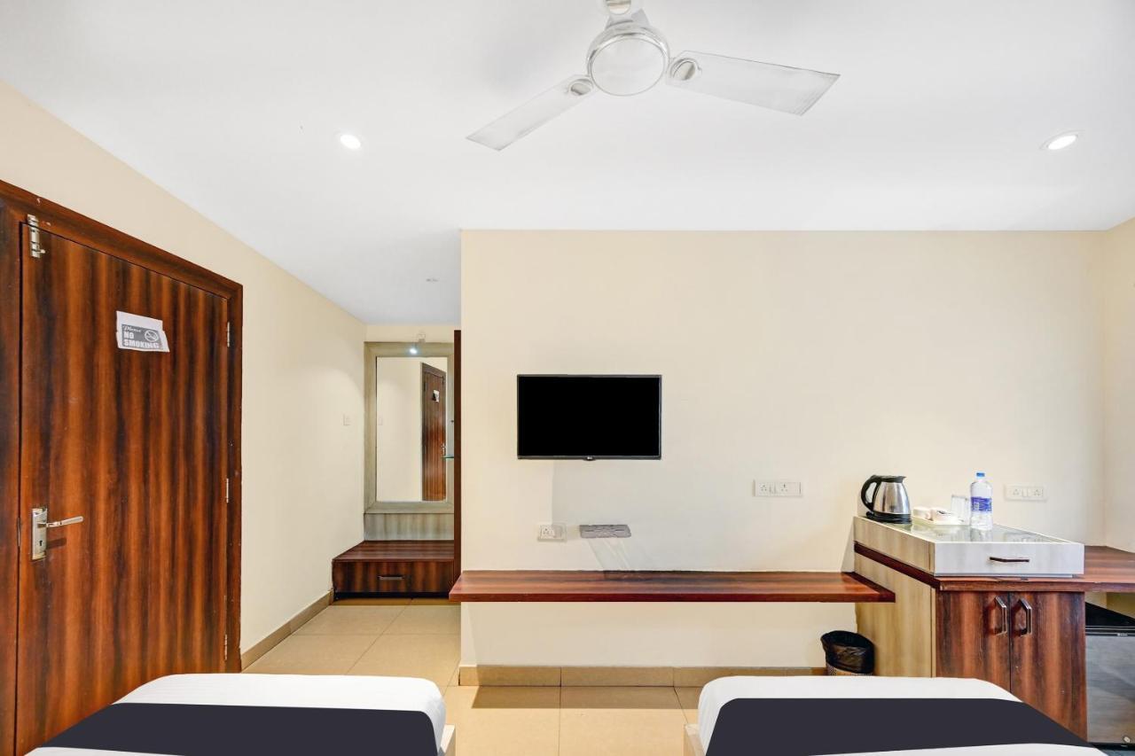 Townhouse Oak Pentagon Residency Hotel Бхубанешвар Екстериор снимка