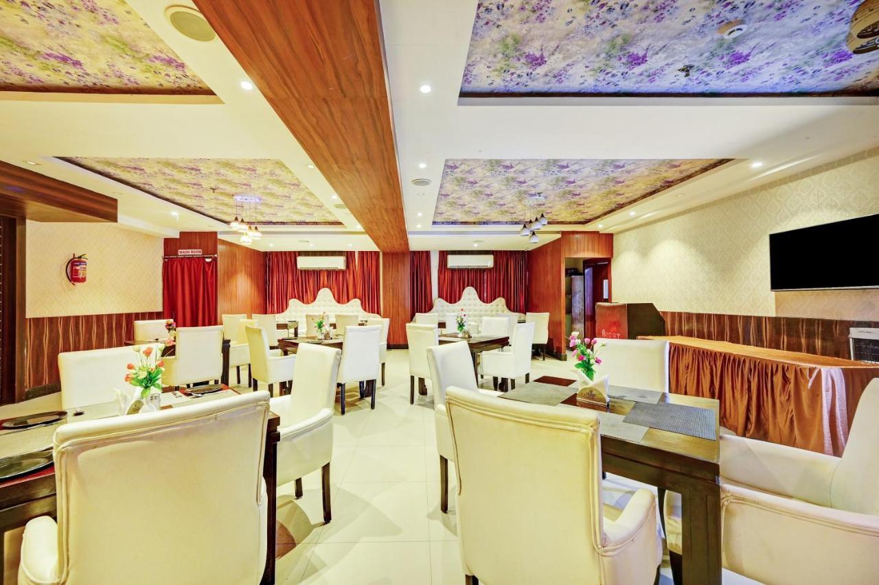 Townhouse Oak Pentagon Residency Hotel Бхубанешвар Екстериор снимка